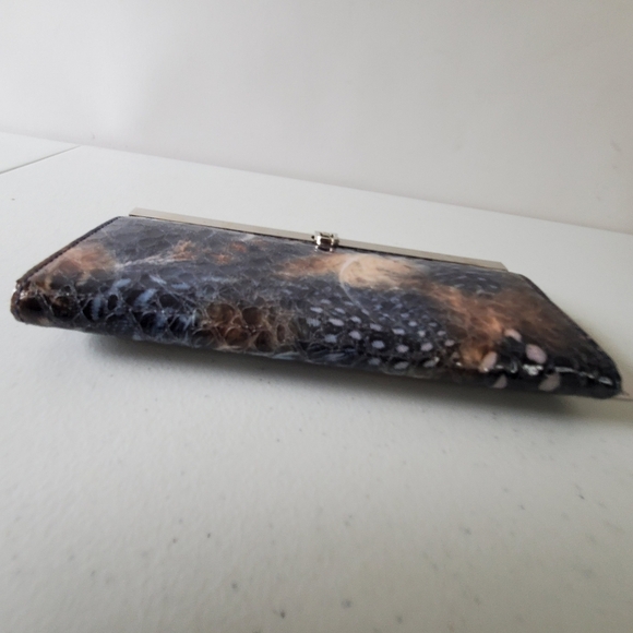 NEW Wilsons Leather Snakeskin Textured Clutch Blue Watercolor Print Wallet - Picture 7 of 16